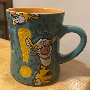 Tigger Winnie the Pooh green embossed & glitter coffee mug